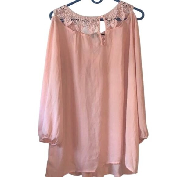 Pink Lace Accent Blouse With Keyhole Back & 3/4 Sleeves 1X Bellatrix - Picture 9 of 11